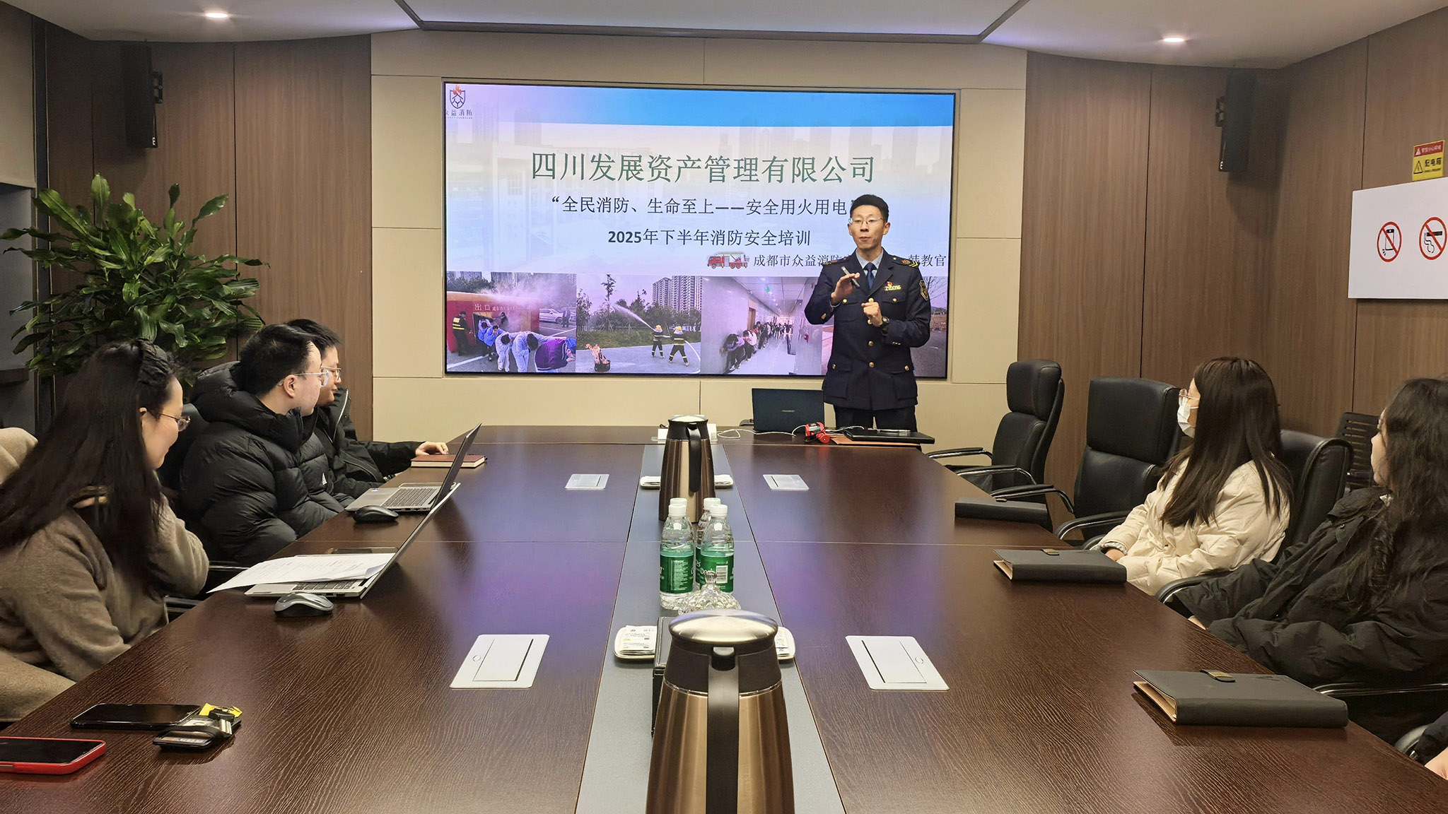 e829a1a29a370035b77d0d7ebf420a2e.jpg e829a1a29a370035b77d0d7ebf420a2e.jpg